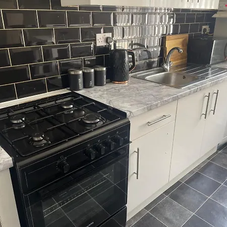 Wizards Corner Spacious 3 Bed Near Watford Junction Exterior foto