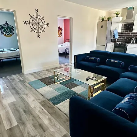 Wizards Corner Spacious 3 Bed Near Watford Junction Exterior foto
