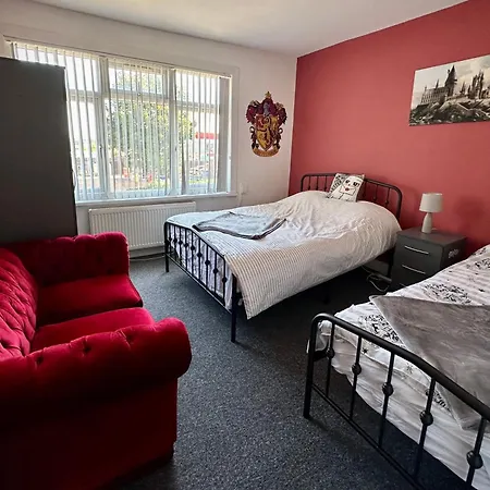 Wizards Corner Spacious 3 Bed Near Watford Junction Exterior foto