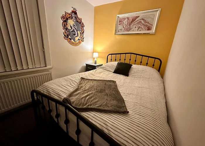 Wizards Corner Spacious 3 Bed Near Watford Junction